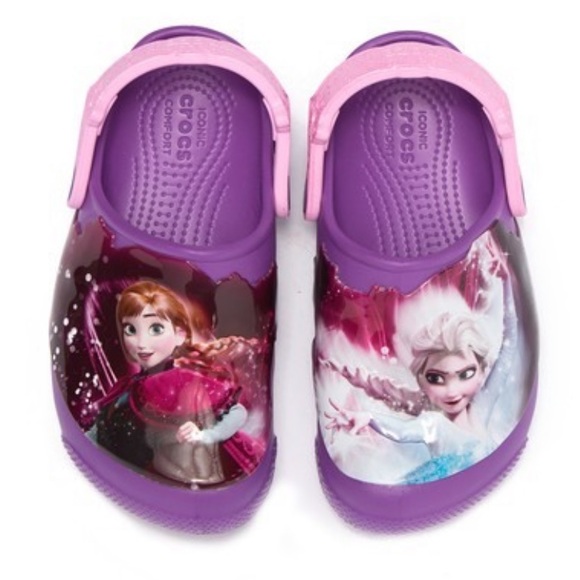 elsa light up crocs